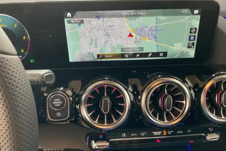 Mercedes-Benz GLA 220 din 2022 cu 37.914 km - oferta MER107500 - foto 12