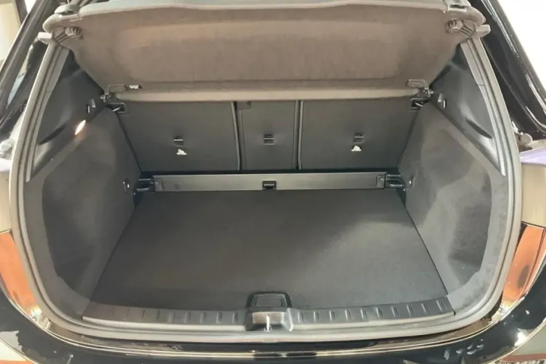 Mercedes-Benz GLA 220 din 2022 cu 37.914 km - oferta MER107500 - foto 14