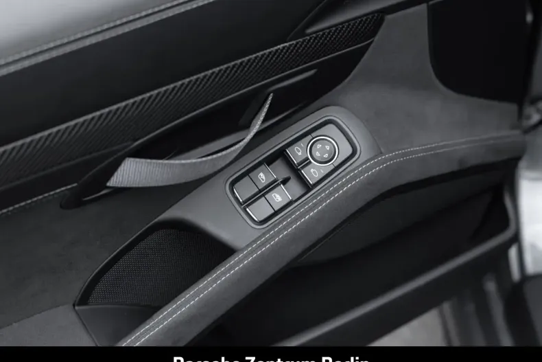 Porsche Boxster din 2024 cu 6.953 km - oferta POR107511 - foto 26