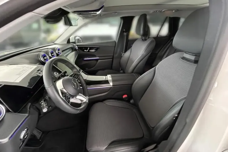 Mercedes-Benz GLC 220 din 2024 cu 14.156 km - oferta MER107519 - foto 8