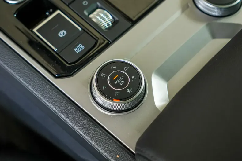 Volkswagen Touareg din 2021 cu 136.000 km - oferta VOL107524 - foto 20