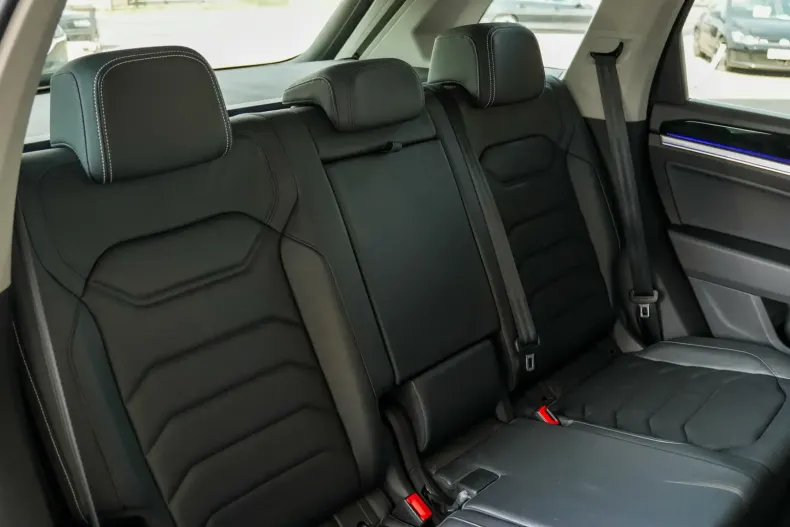 Volkswagen Touareg din 2021 cu 136.000 km - oferta VOL107524 - foto 34