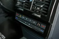 Volkswagen Touareg din 2021 cu 136.000 km - oferta VOL107524 - foto 36