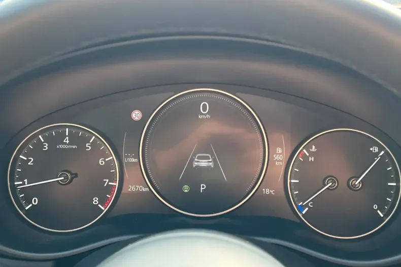 Mazda 3 din 2024 cu 7.033 km - oferta MAZ107529 - foto 9