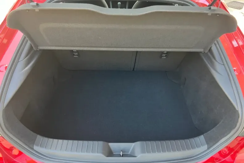 Mazda 3 din 2024 cu 7.033 km - oferta MAZ107529 - foto 15