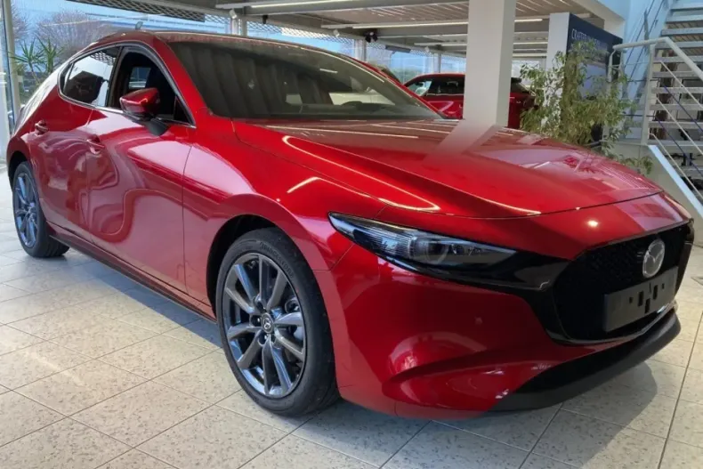 Mazda 3 din 2024 cu 4.664 km - oferta MAZ107531 - foto 1