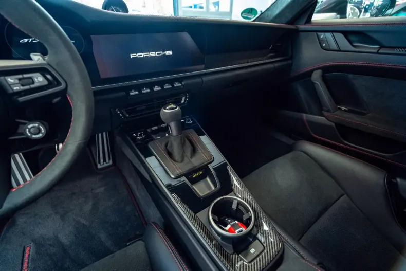 Porsche 992 din 2024 cu 2.910 km - oferta POR107533 - foto 21