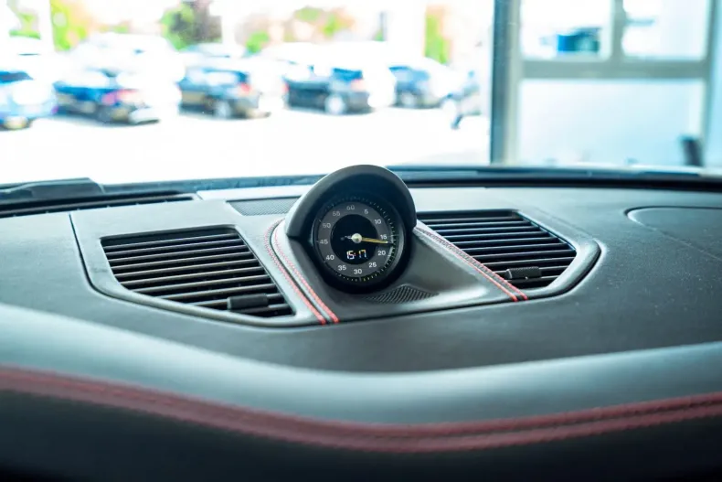 Porsche 992 din 2024 cu 2.910 km - oferta POR107533 - foto 22