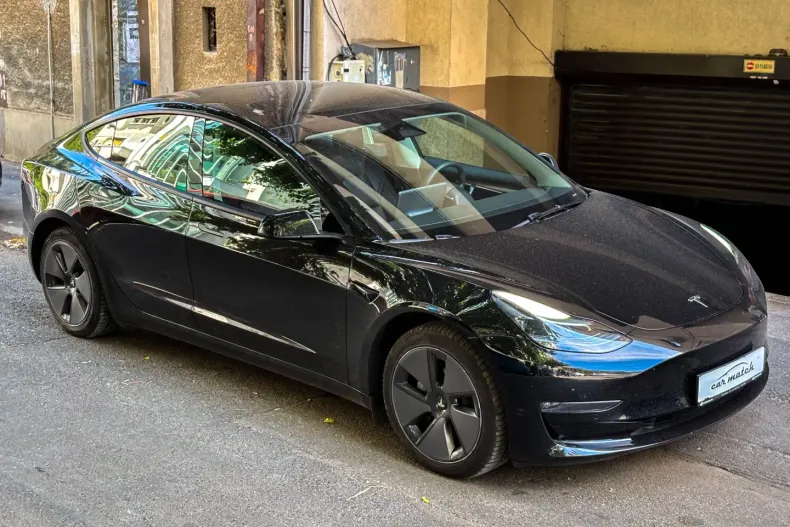Tesla Model 3 din 2022 cu 36.000 km - oferta TES107535 - foto 1