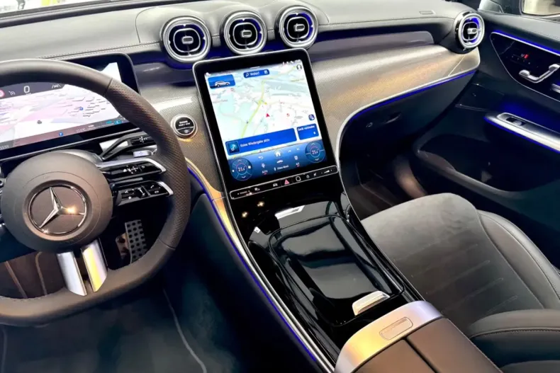 Mercedes-Benz GLC 220 din 2025 cu 20 km - oferta MER107538 - foto 6