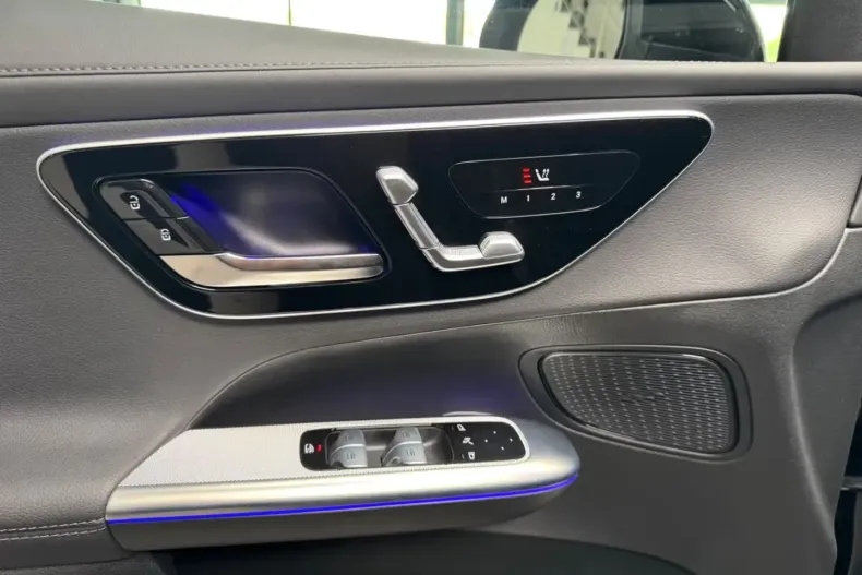 Mercedes-Benz GLC 220 din 2025 cu 20 km - oferta MER107538 - foto 17