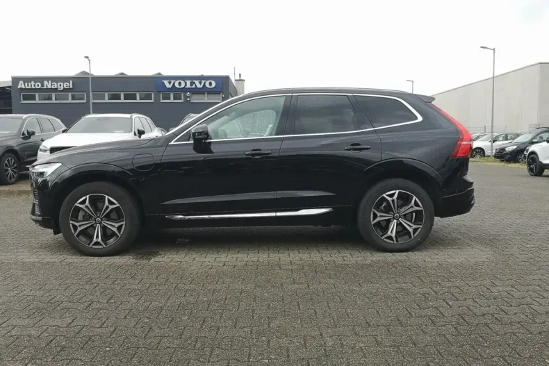 Volvo XC60 din 2022 cu 32.129 km - oferta VOL107539 - foto 3
