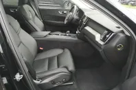 Volvo XC60 din 2022 cu 32.129 km - oferta VOL107539 - foto 12