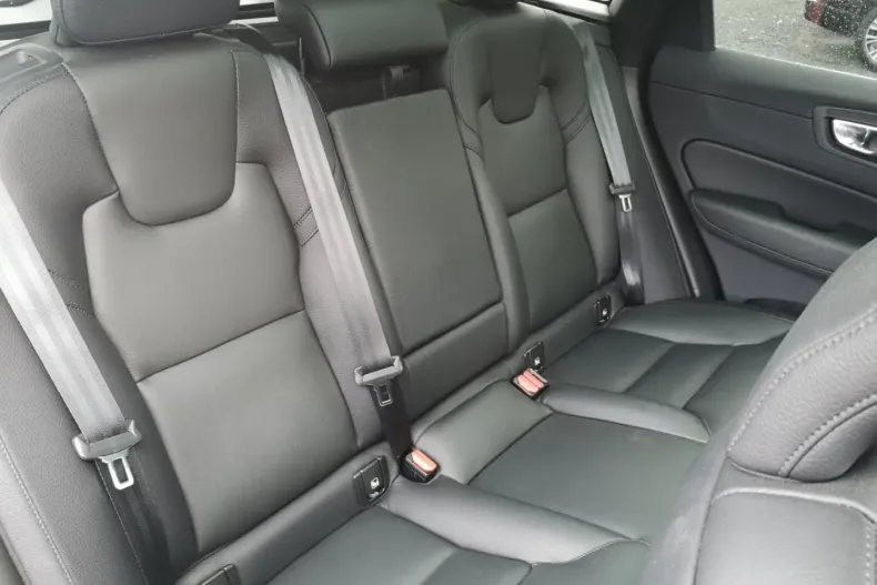 Volvo XC60 din 2022 cu 32.129 km - oferta VOL107539 - foto 13