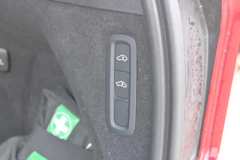 Volvo XC90 din 2021 cu 77.891 km - oferta VOL107540 - foto 12