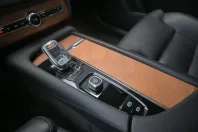 Volvo XC90 din 2021 cu 77.891 km - oferta VOL107540 - foto 24