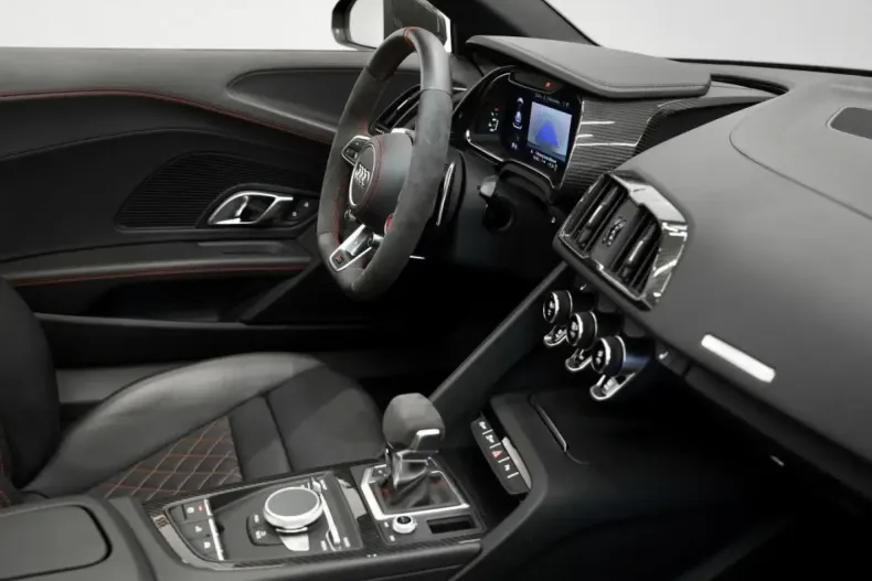 Audi R8 din 2023 cu 10.000 km - oferta AUD107544 - foto 20