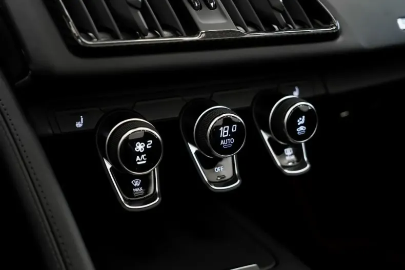 Audi R8 din 2023 cu 10.000 km - oferta AUD107544 - foto 25