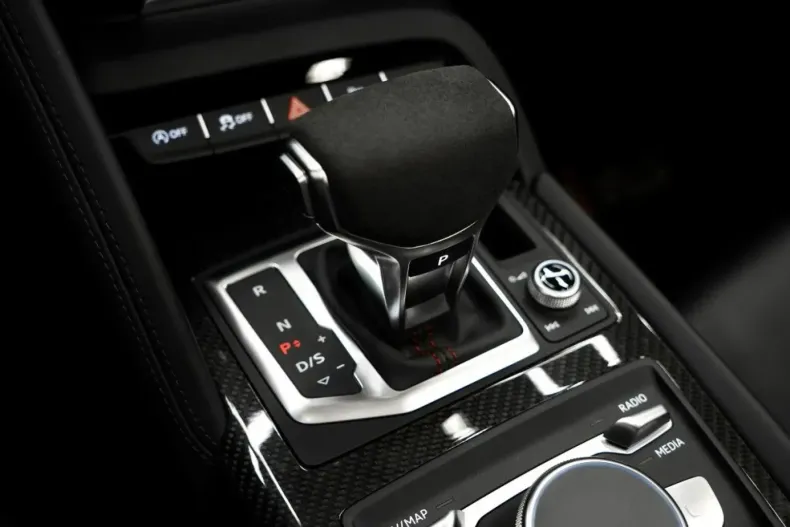 Audi R8 din 2023 cu 10.000 km - oferta AUD107544 - foto 26