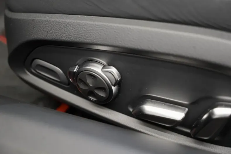 Audi R8 din 2023 cu 10.000 km - oferta AUD107544 - foto 38