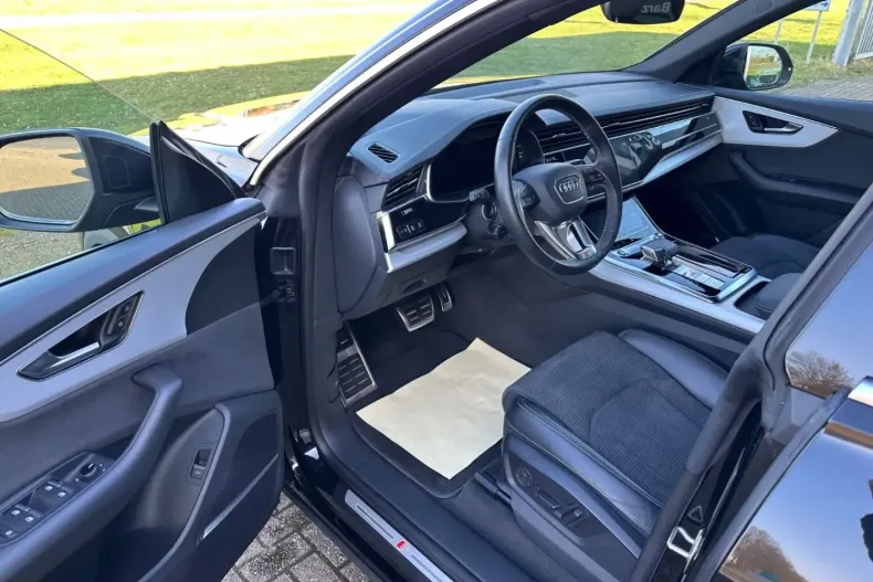 Audi Q8 din 2022 cu 75.800 km - oferta AUD107546 - foto 9