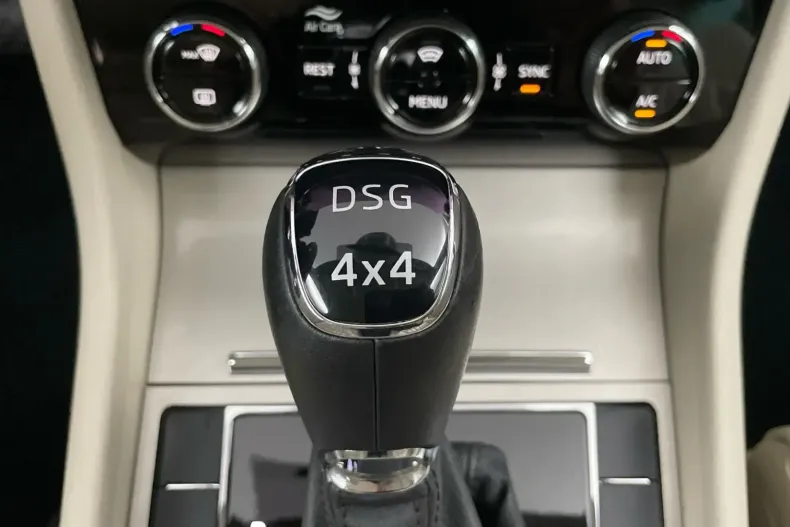 Skoda Superb din 2021 cu 78.200 km - oferta SKO107559 - foto 12