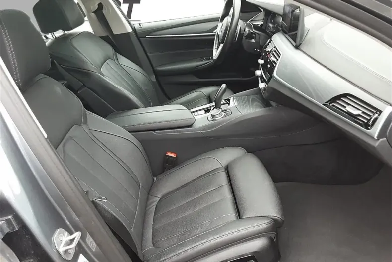 BMW 530 din 2022 cu 69.900 km - oferta BMW107562 - foto 14