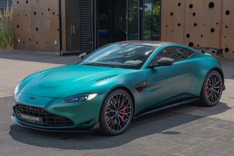 Aston Martin V8 Vantage din 2023 cu 16.810 km - oferta AST107565 - foto 2