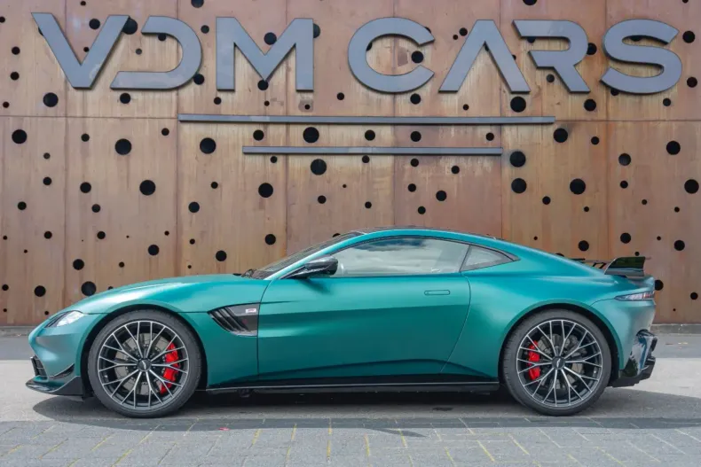 Aston Martin V8 Vantage din 2023 cu 16.810 km - oferta AST107565 - foto 10