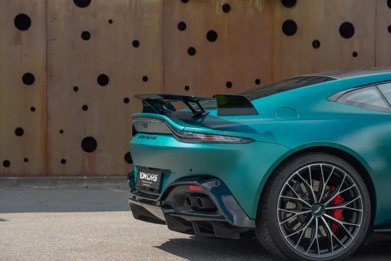 Aston Martin V8 Vantage din 2023 cu 16.810 km - oferta AST107565 - foto 12