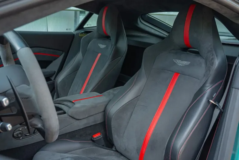 Aston Martin V8 Vantage din 2023 cu 16.810 km - oferta AST107565 - foto 18