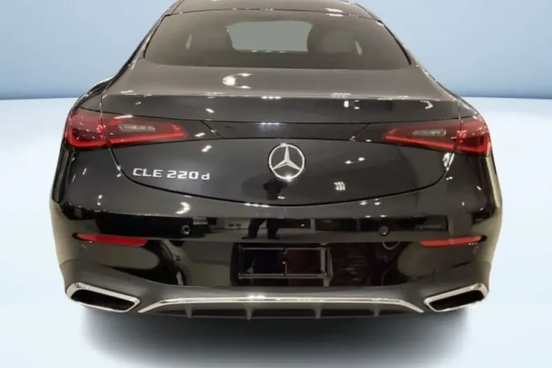 Mercedes-Benz CLE 200 din 2024 cu 13.989 km - oferta MER107566 - foto 4