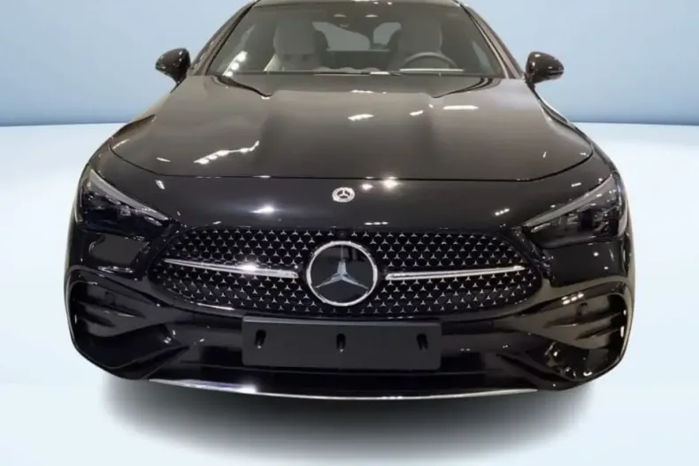 Mercedes-Benz CLE 200 din 2024 cu 13.989 km - oferta MER107566 - foto 6