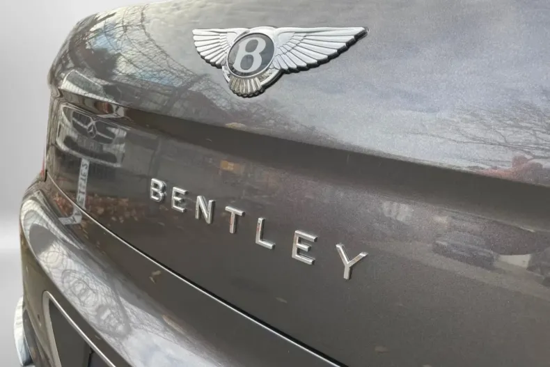 Bentley Flying Spur din 2024 cu 4.800 km - oferta BEN107567 - foto 6