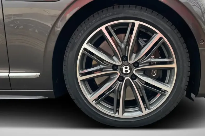 Bentley Flying Spur din 2024 cu 4.800 km - oferta BEN107567 - foto 7