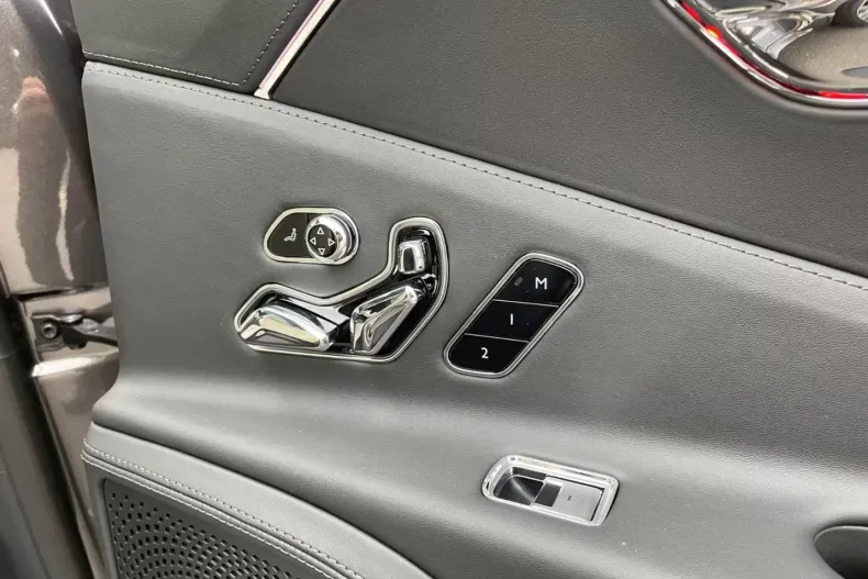 Bentley Flying Spur din 2024 cu 4.800 km - oferta BEN107567 - foto 24