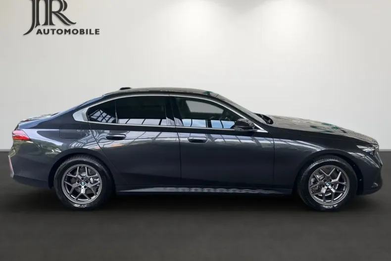 BMW 520 din 2024 cu 7.560 km - oferta BMW107570 - foto 3