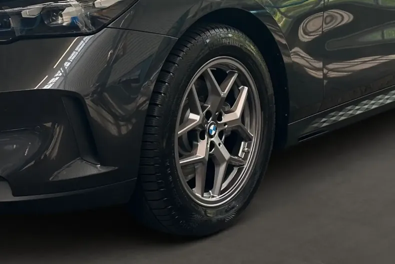 BMW 520 din 2024 cu 7.560 km - oferta BMW107570 - foto 10