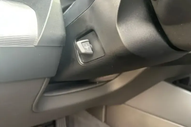 BMW 520 din 2024 cu 7.560 km - oferta BMW107570 - foto 35