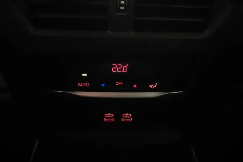 BMW 320 din 2023 cu 49.400 km - oferta BMW107576 - foto 10