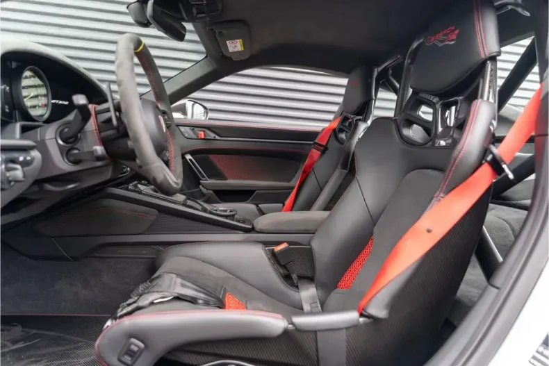 Porsche 911 din 2023 cu 5.275 km - oferta POR107582 - foto 7