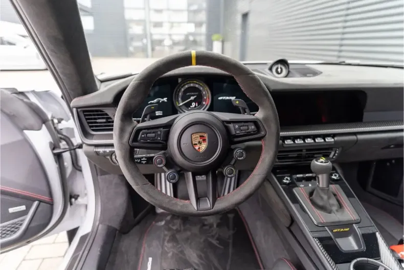 Porsche 911 din 2023 cu 5.275 km - oferta POR107582 - foto 9