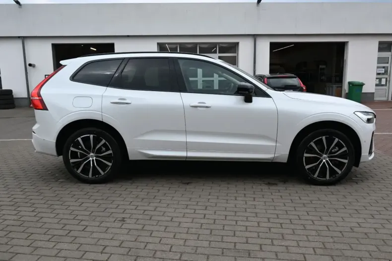 Volvo XC60 din 2024 cu 12.000 km - oferta VOL107583 - foto 6