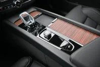 Volvo XC60 din 2024 cu 12.000 km - oferta VOL107583 - foto 22