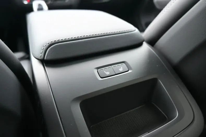 Volvo XC60 din 2024 cu 12.000 km - oferta VOL107583 - foto 24