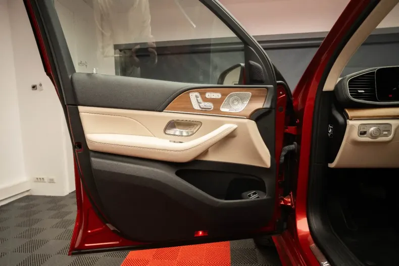 Mercedes-Benz GLE 350 din 2022 cu 45.000 km - oferta MER107588 - foto 40