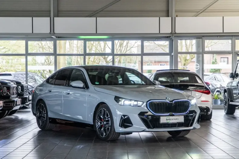 BMW 520 din 2024 cu 24.800 km - oferta BMW107592 - foto 2