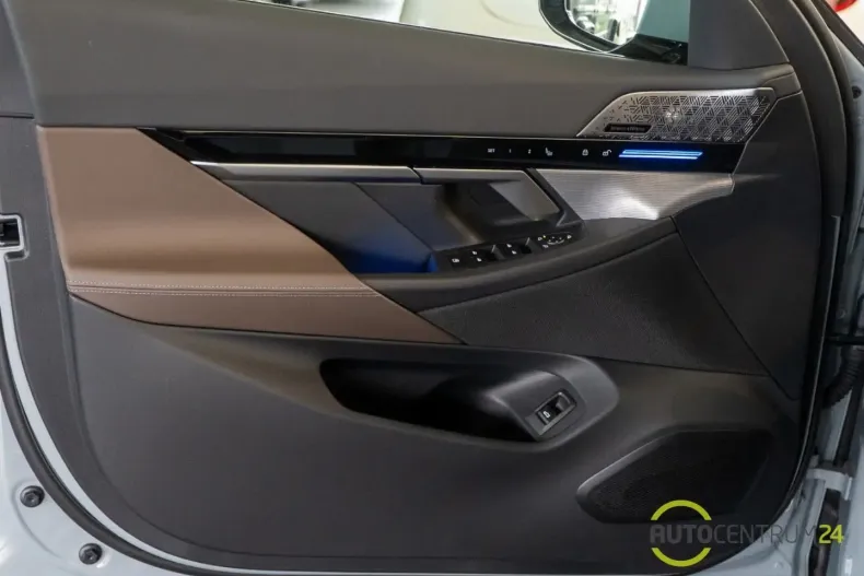 BMW 520 din 2024 cu 24.800 km - oferta BMW107592 - foto 8