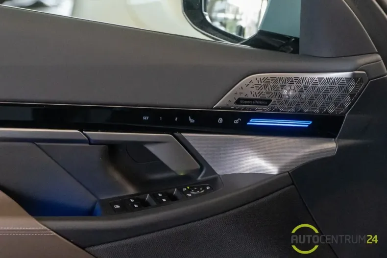 BMW 520 din 2024 cu 24.800 km - oferta BMW107592 - foto 17