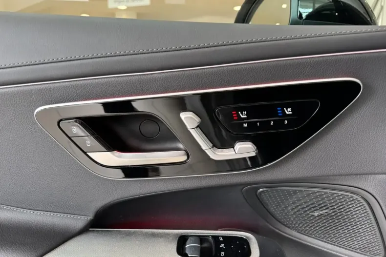 Mercedes-Benz CLE 300 din 2024 cu 24.500 km - oferta MER107593 - foto 11